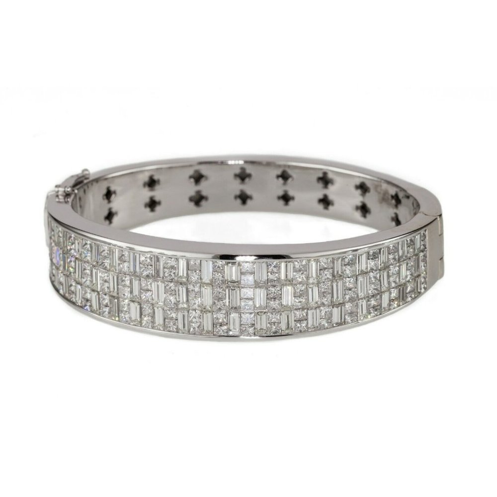 21.30 carat Diamond Invisibly Set Bangle 18k White Gold Bracelet 7.25 inches